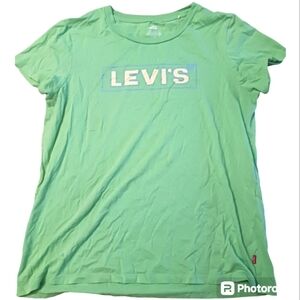 Levis Tshirt- Sz. Medium